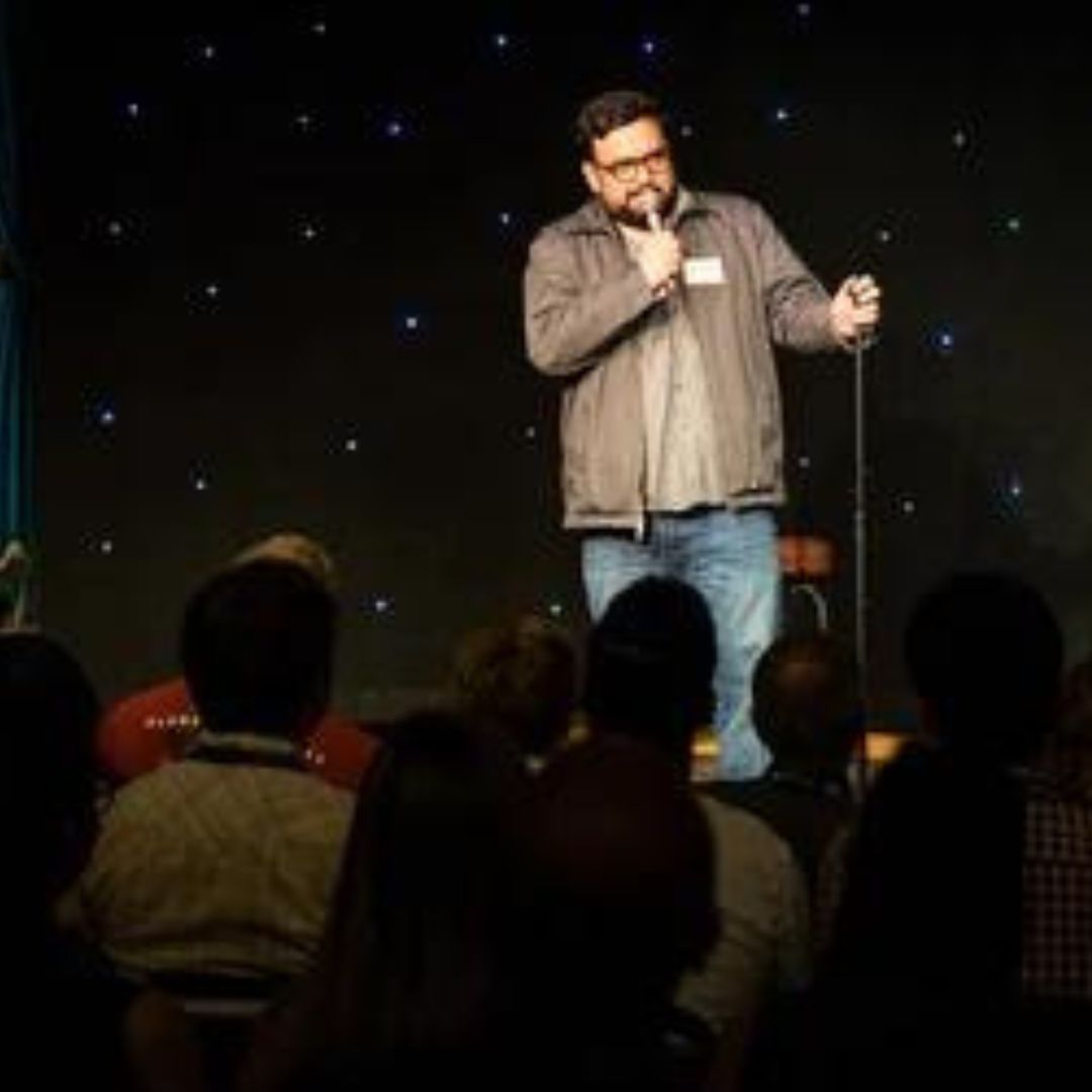 Stand up comedian, Stand-Up Comedian Dubai Stand up comedian, Stand-Up Comedian Dubai