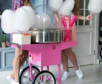 Cart style cotton candy machine for hire in Dubai